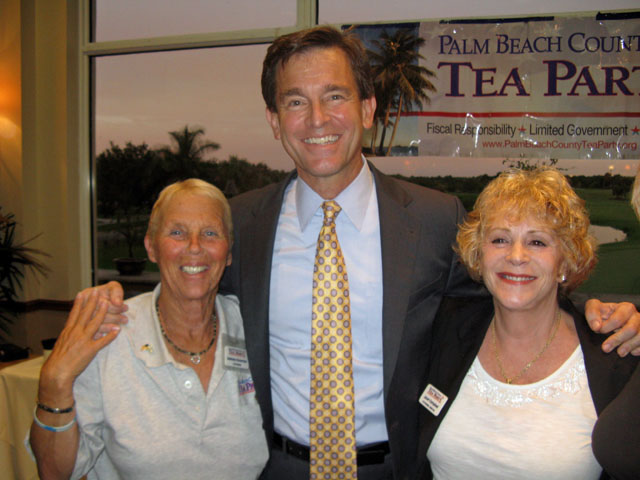 Moderator Michael Williams with organizers Barbara Grossman and Janet Campbell